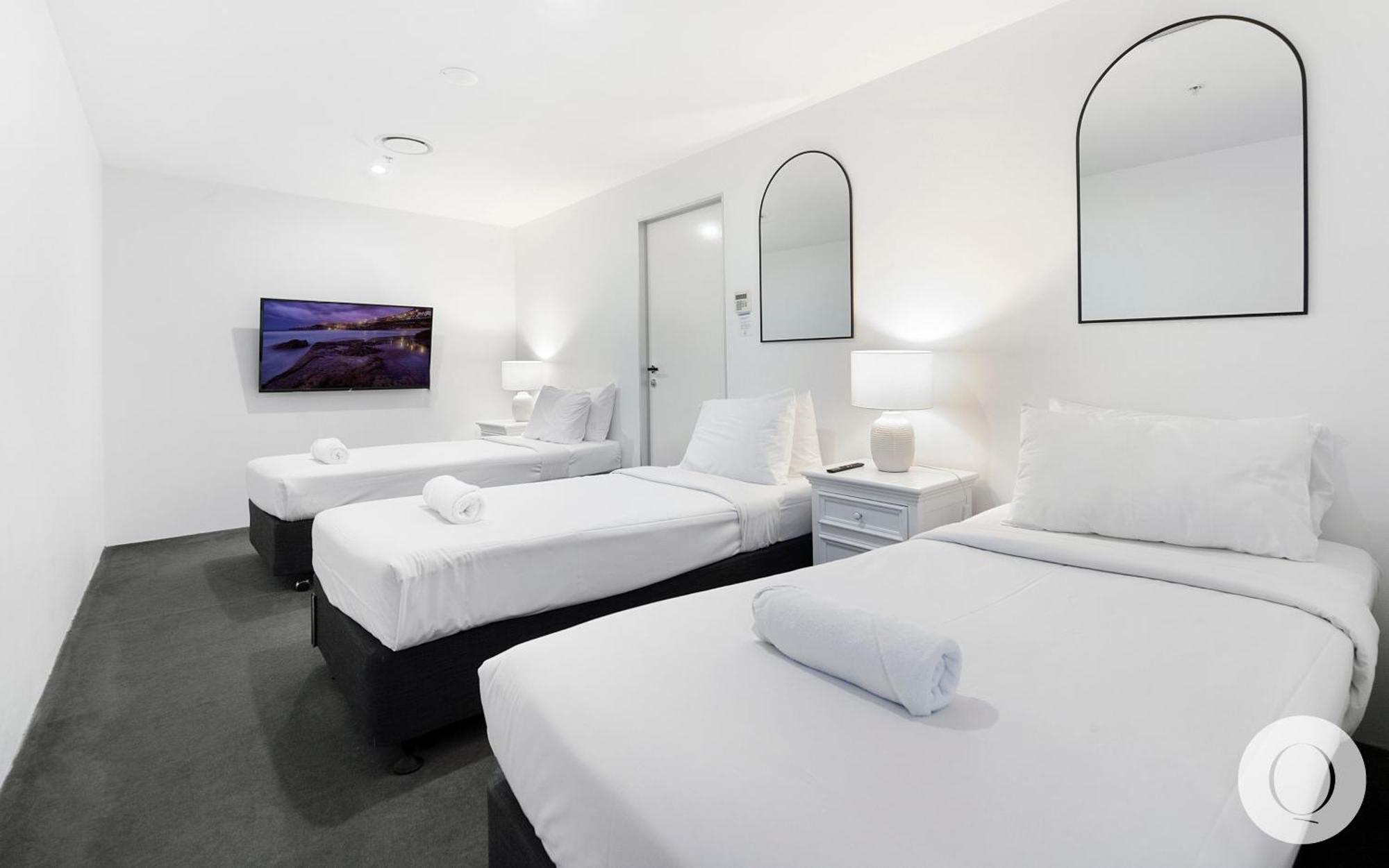 5 Bedroom Executive Sub Penthouse In The Heart Of Surfers With Full Ocean Views - Sleeps 12 - Circle On Cavill Amazing!! Gold Coast Kültér fotó