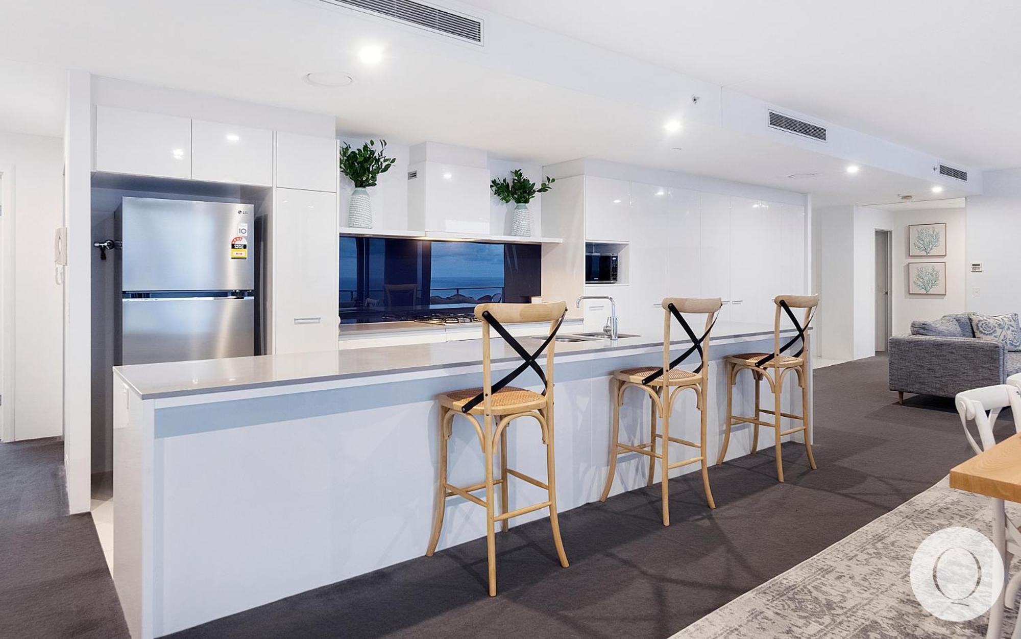 5 Bedroom Executive Sub Penthouse In The Heart Of Surfers With Full Ocean Views - Sleeps 12 - Circle On Cavill Amazing!! Gold Coast Kültér fotó