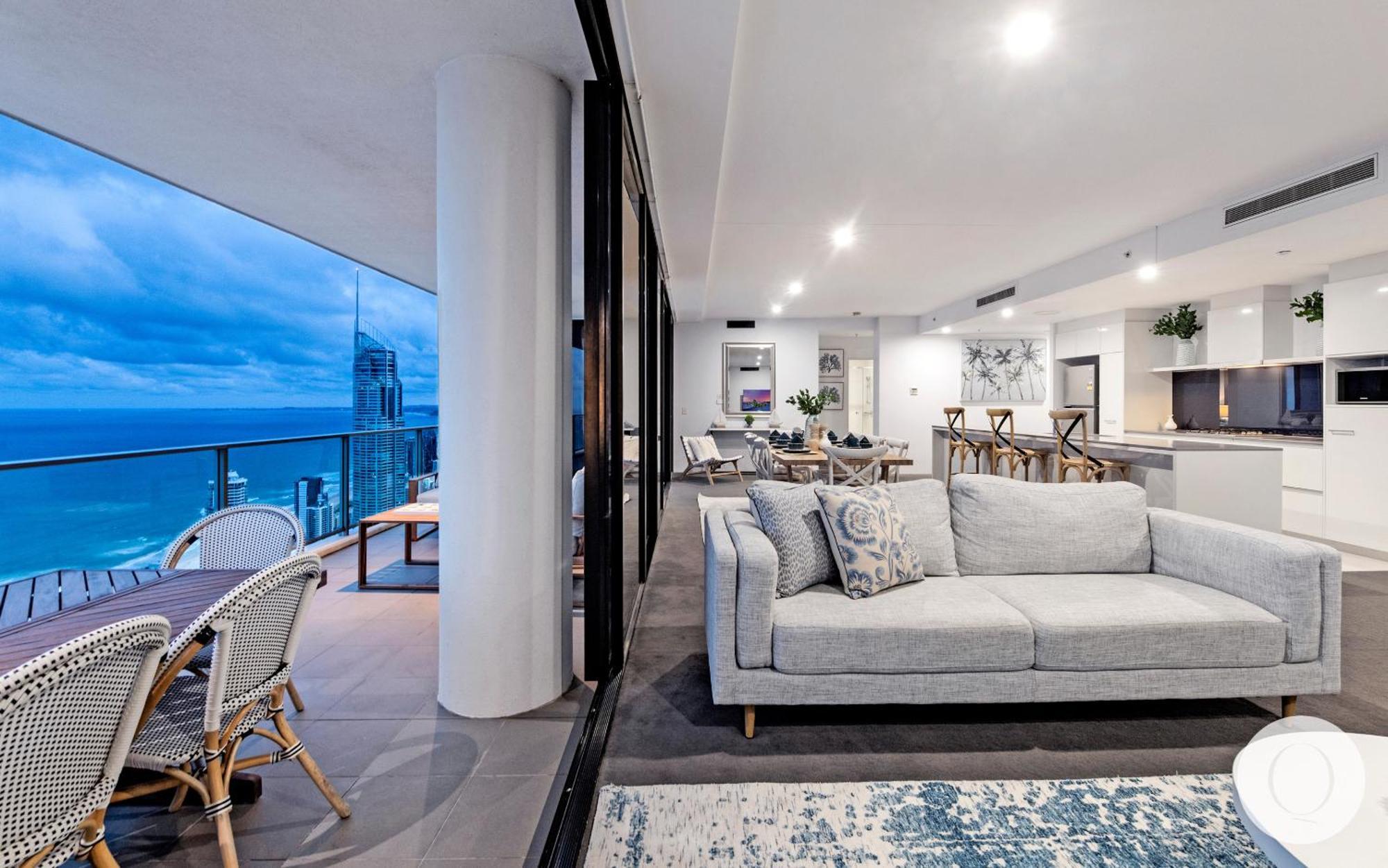 5 Bedroom Executive Sub Penthouse In The Heart Of Surfers With Full Ocean Views - Sleeps 12 - Circle On Cavill Amazing!! Gold Coast Kültér fotó