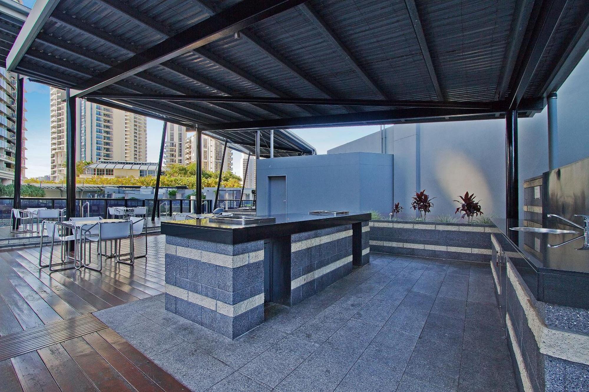 5 Bedroom Executive Sub Penthouse In The Heart Of Surfers With Full Ocean Views - Sleeps 12 - Circle On Cavill Amazing!! Gold Coast Kültér fotó